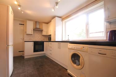 3 bed flat, Newlands Road, Newcastle Upon Tyne, Newcastle, NE2 3NT
